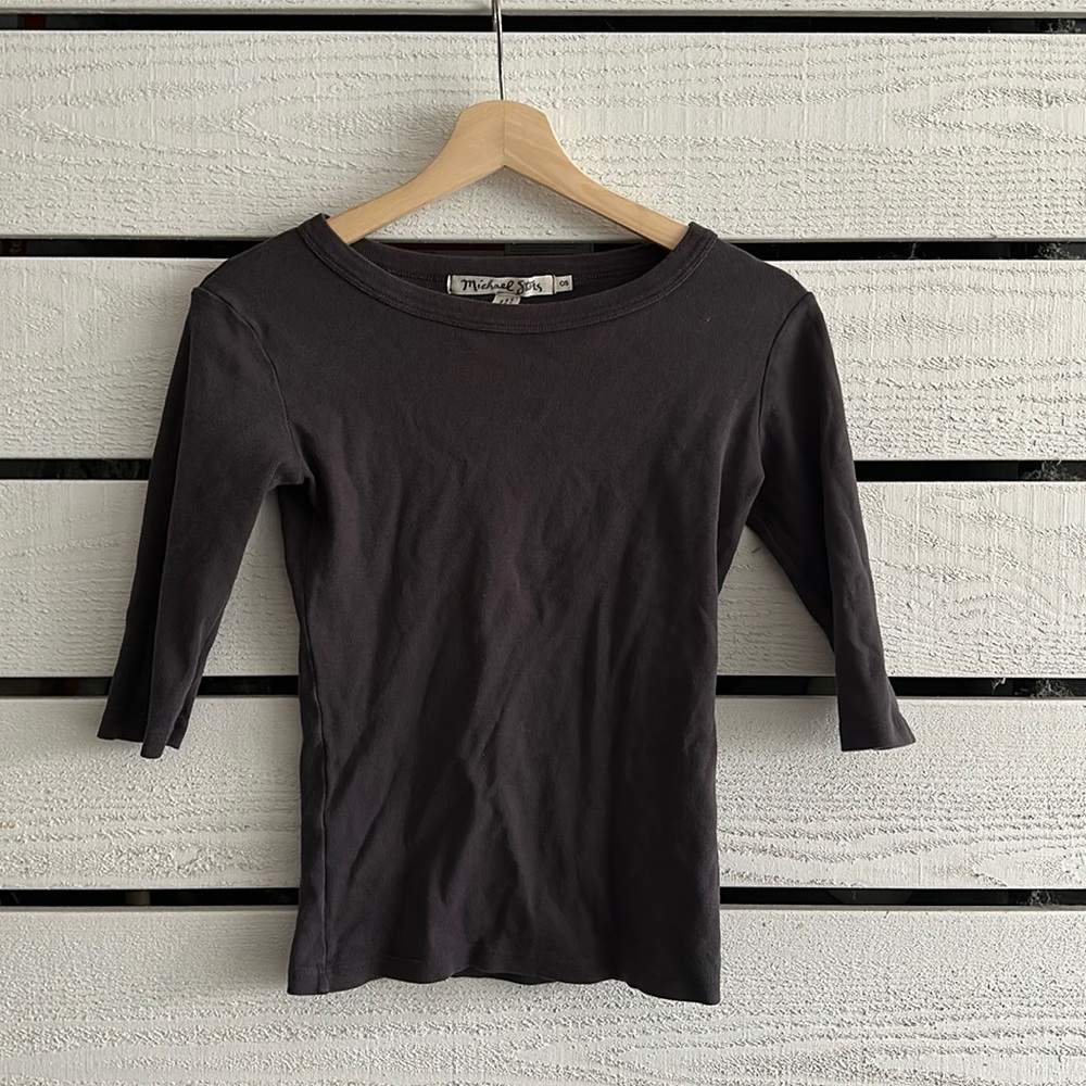 Michael starts one size tee in dark grey